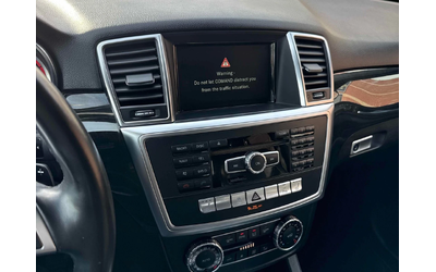 Mercedes-Benz ML 350 BlueTec* Harman/Kardon* 360View* Подгрев* Пано - автомобили, коли, обяви за нови и употребявани 8