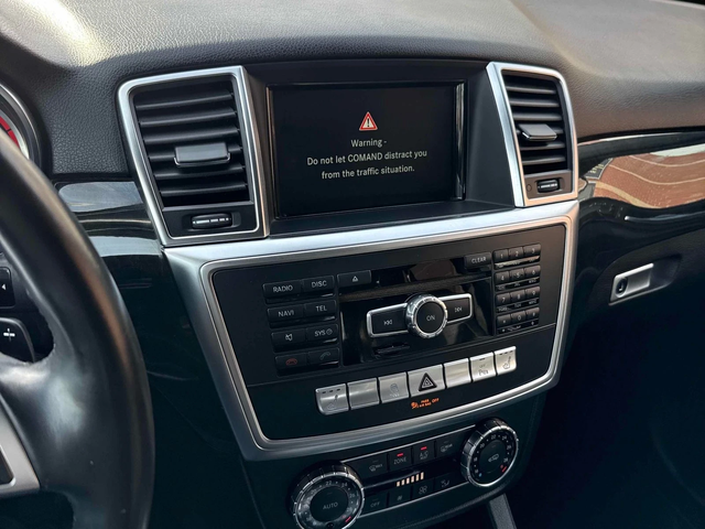 Mercedes-Benz ML 350 BlueTec* Harman/Kardon* 360View* Подгрев* Пано - автомобили, коли, обяви за нови и употребявани 8