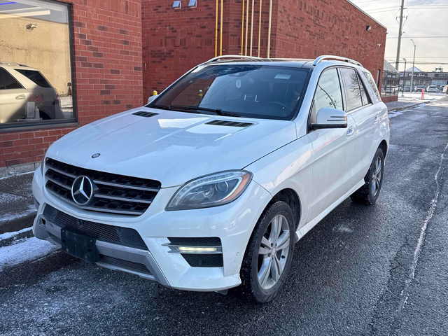 Mercedes-Benz ML 350 4M* AMG-pkg* Пано* Подгрев* 360View* Harman/Kardon - автомобили, коли, обяви за нови и употребявани 0