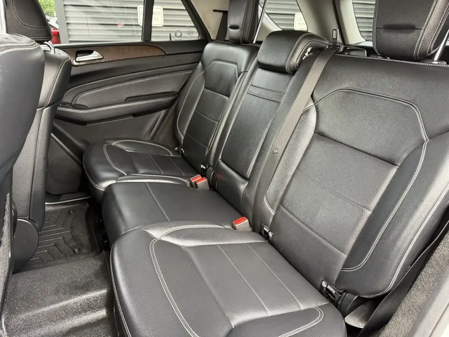 Mercedes-Benz ML 350 AMG-PKG* Въздушно* Navi* Harman kardo* CAMERA* Шиб - автомобили, коли, обяви за нови и употребявани 9