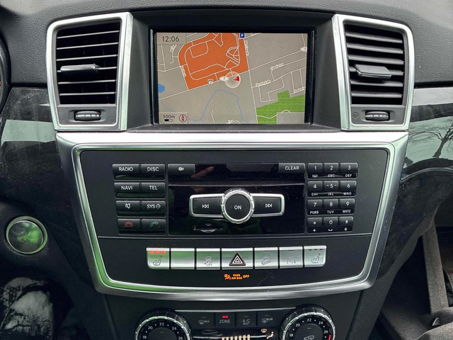 Mercedes-Benz ML 350 AMG packet* Harman Kardon* Подгрев* Пано* Камера - автомобили, коли, обяви за нови и употребявани 7