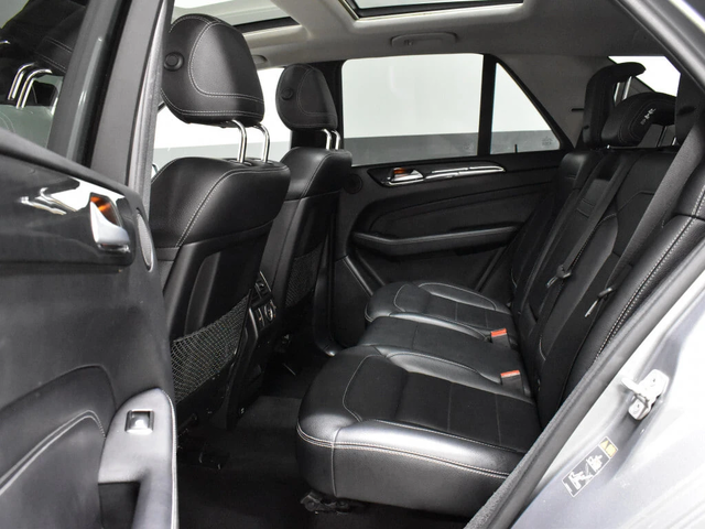 Mercedes-Benz ML 350 d* AMG-pack* Bluetec* H/K* Подгреви* Пано* Камера* - автомобили, коли, обяви за нови и употребявани 13