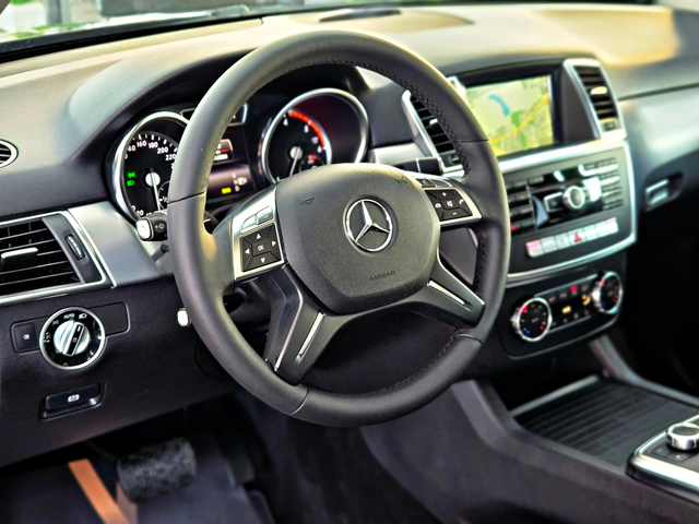 Mercedes-Benz ML 350 AMG/GERMANY/PANO/CAMERA/ПОДГРЕВ/ПАМЕТ/AMBIENT/LIZI - автомобили, коли, обяви за нови и употребявани 10