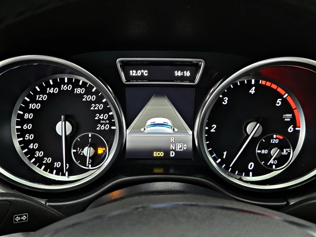 Mercedes-Benz ML 350 AMG/GERMANY/PANO/CAMERA/ПОДГРЕВ/AMBIENT/AIRMAT/LIZ - автомобили, коли, обяви за нови и употребявани 9