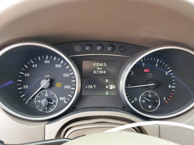 Mercedes-Benz ML 350 4MATIC / 3.5 V6 / Кожа / Панорама / ПОДГРЕВ / - автомобили, коли, обяви за нови и употребявани 8