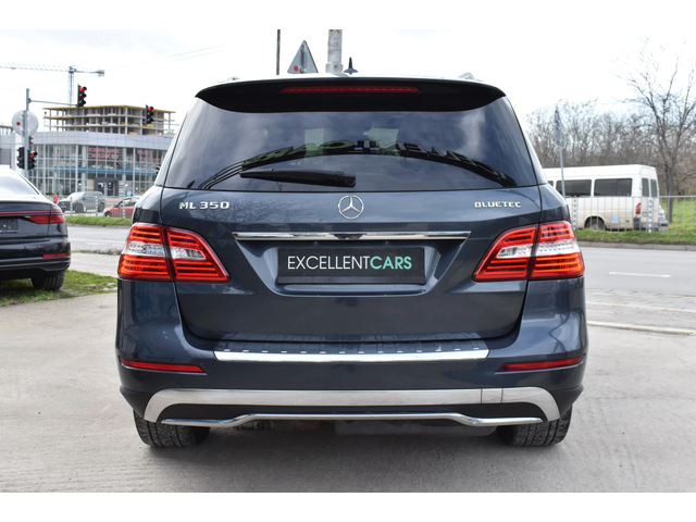Mercedes-Benz ML 350 AIRMATIC* FULL-LED - автомобили, коли, обяви за нови и употребявани 5