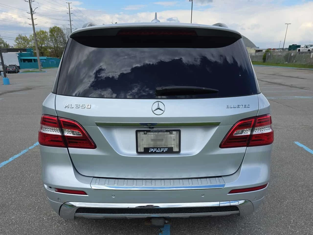 Mercedes-Benz ML 350 * BlueTEC * ПЕРФЕКТНА СЕРВИЗНА ИСТОРИЯ - автомобили, коли, обяви за нови и употребявани 3