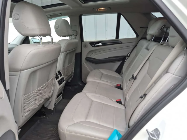 Mercedes-Benz ML 350 BLUETEC * HARMAN/KARDON* PANORAMA* - автомобили, коли, обяви за нови и употребявани 11