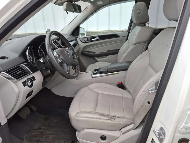 Mercedes-Benz ML 350 BLUETEC * HARMAN/KARDON* PANORAMA* - автомобили, коли, обяви за нови и употребявани 4
