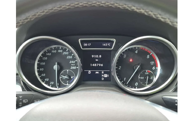 Mercedes-Benz ML 350 BLUETEC * HARMAN/KARDON* PANORAMA* - автомобили, коли, обяви за нови и употребявани 8