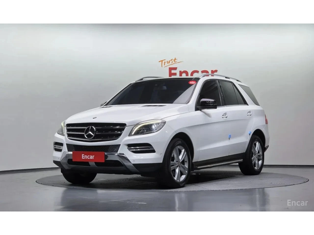 Mercedes-Benz ML 350 * BLUETEC * ТЕЛЕВИЗОРИ * ОБДУХВАНЕ * PANO * АВТОКР - автомобили, коли, обяви за нови и употребявани 0