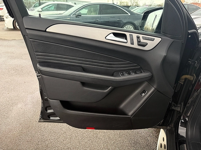 Mercedes-Benz ML 350 AMG OPTIK-PANORAMA-DISTRONIK-МЪРТВА ТОЧКА-ПОДГРЯВА - автомобили, коли, обяви за нови и употребявани 7