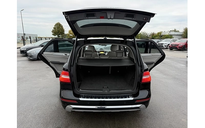Mercedes-Benz ML 350 AMG SPORT OPTIK-LED-NAVI-KAMERA-ПОДГРЯВАНЕ-ГЕРМАНИ - автомобили, коли, обяви за нови и употребявани 14