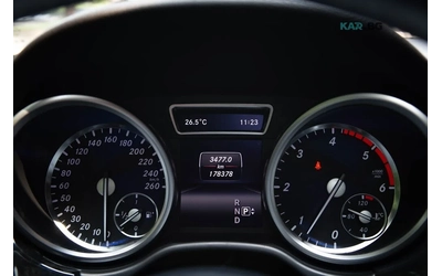 Mercedes-Benz ML 350 BlueTEC 4MATIC/DRIVE-ASSISTS/PANOROOF/H&K SOUND - автомобили, коли, обяви за нови и употребявани 9