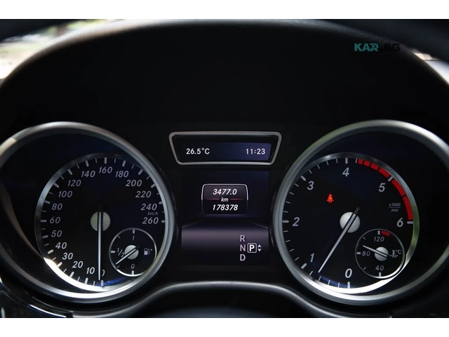 Mercedes-Benz ML 350 BlueTEC 4MATIC/DRIVE-ASSISTS/PANOROOF/H&K SOUND - автомобили, коли, обяви за нови и употребявани 9