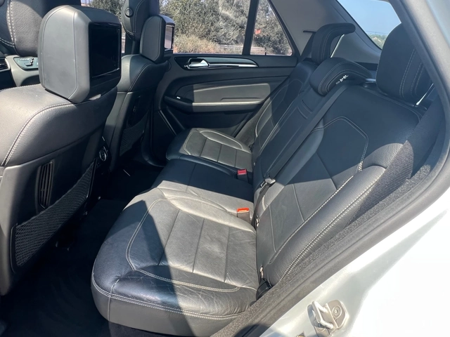 Mercedes-Benz ML 350 Собствен лизинг! 100% ОдобрениеУ - автомобили, коли, обяви за нови и употребявани 13