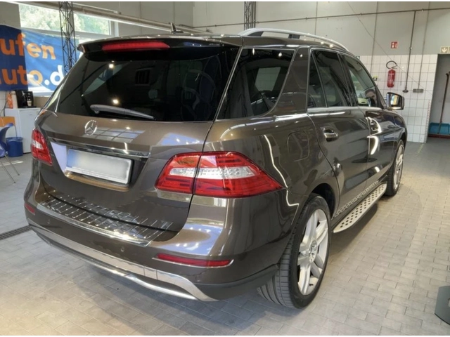 Mercedes-Benz ML 350 Exclusive-Лизинг през Уникредит - автомобили, коли, обяви за нови и употребявани 7