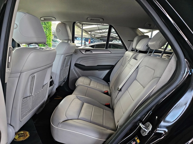 Mercedes-Benz ML 350 ! AMG/GERMANY/AIRMATIC/ПОДГРЕВ/ОБДУХ/МЕМORY/LIZI - автомобили, коли, обяви за нови и употребявани 15