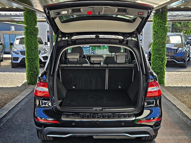 Mercedes-Benz ML 350 ! AMG/GERMANY/AIRMATIC/ПОДГРЕВ/ОБДУХ/МЕМORY/LIZI - автомобили, коли, обяви за нови и употребявани 7