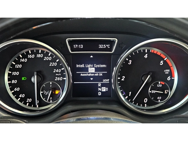 Mercedes-Benz ML 350 ! AMG/GERMANY/AIRMATIC/ПОДГРЕВ/ОБДУХ/МЕМORY/LIZI - автомобили, коли, обяви за нови и употребявани 9