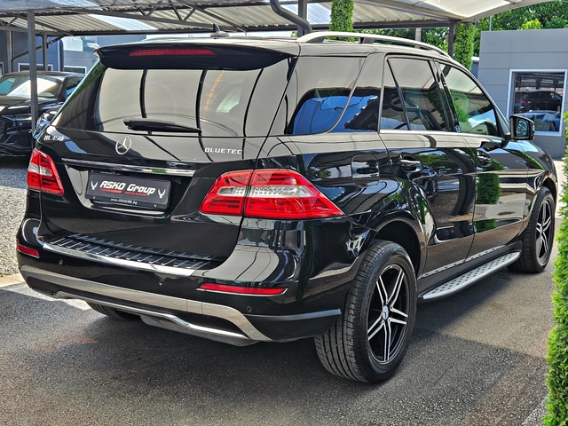 Mercedes-Benz ML 350 AMG/GERMANY/CAMERA/ПОДГРЕВ/АМБИЕНТ/DSR/AUTO H/LIZI - автомобили, коли, обяви за нови и употребявани 4