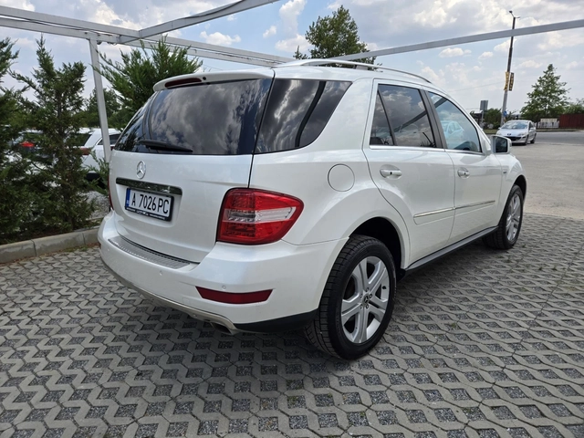 Mercedes-Benz ML 350 3.0CDI= FACE= KEYLESS= ШИБЕДАХ= ПОДГРЕВ= КАМЕРА - автомобили, коли, обяви за нови и употребявани 2