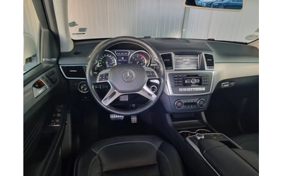 Mercedes-Benz ML 350 Panorama* AMG* Keyless* Distronic* Camera* - автомобили, коли, обяви за нови и употребявани 13