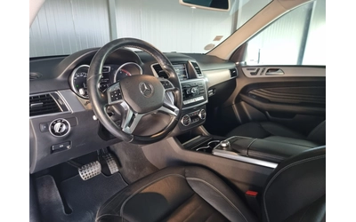 Mercedes-Benz ML 350 Panorama* AMG* Keyless* Distronic* Camera* - автомобили, коли, обяви за нови и употребявани 8
