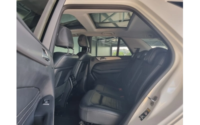 Mercedes-Benz ML 350 Panorama* AMG* Keyless* Distronic* Camera* - автомобили, коли, обяви за нови и употребявани 9
