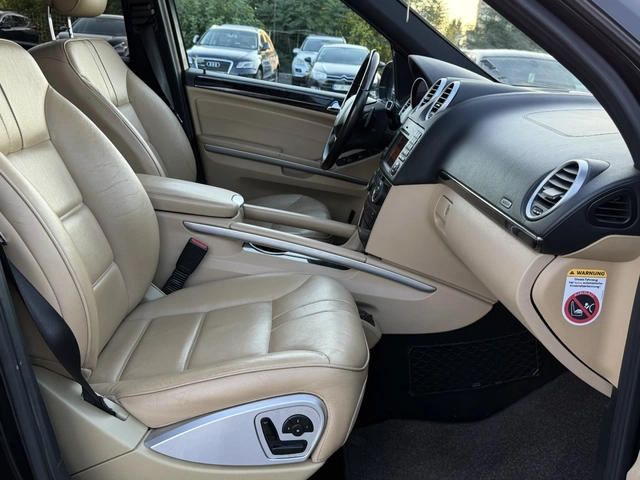 Mercedes-Benz ML 350 /6.3AMG /HARMAN CARDON/КАМЕРА/ПАНОРАМЕН ЛЮК/ - автомобили, коли, обяви за нови и употребявани 9