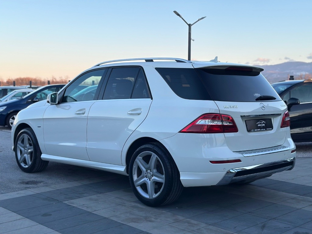 Mercedes-Benz ML 350 * AMG LINE* СЕРВИЗНА ИСТОРИЯ* - автомобили, коли, обяви за нови и употребявани 3