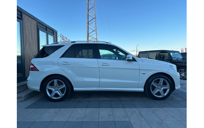 Mercedes-Benz ML 350 * AMG LINE* СЕРВИЗНА ИСТОРИЯ* - автомобили, коли, обяви за нови и употребявани 6