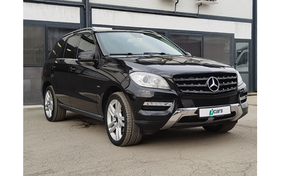 mercedes-benz-ml-350-bluetec-4-matic - 2