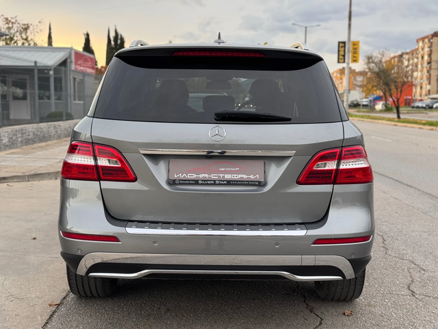 Mercedes-Benz ML 500 4MATIC Sport* Обслужен* ПЕРФЕКТЕН - автомобили, коли, обяви за нови и употребявани 3