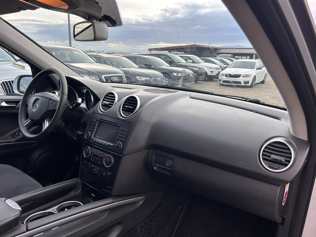 Mercedes-Benz ML 500 4MATIC AVTOMAT/KOJA/NAVI EURO 4 - автомобили, коли, обяви за нови и употребявани 11