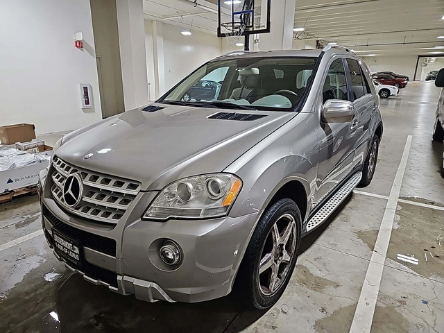 Mercedes-Benz ML 500 AMG* PACK* ПОДГРЕВ* КАМЕРА* КЕЙЛЕС* - автомобили, коли, обяви за нови и употребявани 0