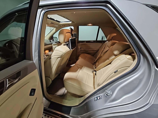 Mercedes-Benz ML 500 AMG* PACK* ПОДГРЕВ* КАМЕРА* КЕЙЛЕС* - автомобили, коли, обяви за нови и употребявани 6