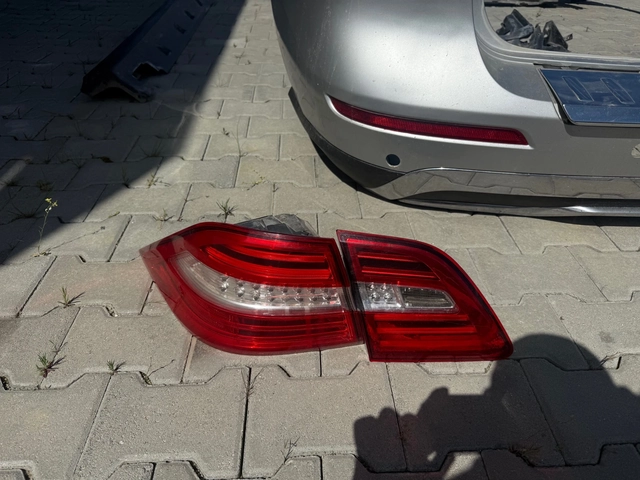 Mercedes-Benz ML - автомобили, коли, обяви за нови и употребявани 3