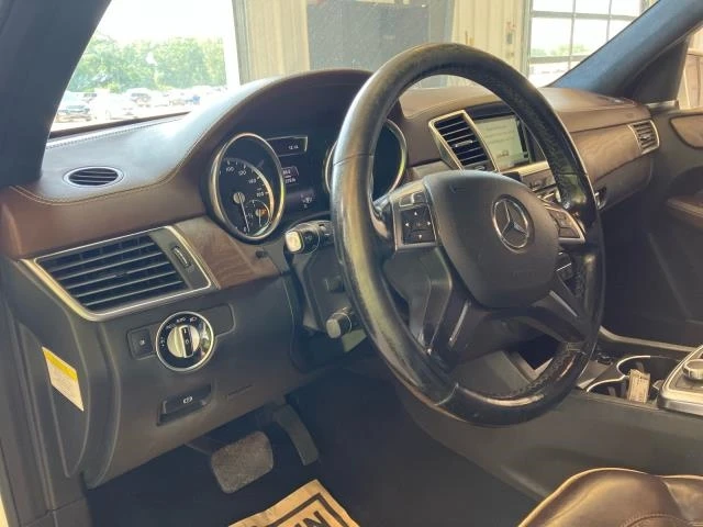 Mercedes-Benz ML 550 DESIGNO* AMG* HARMAN* KEYLESS GO* ПОДГРЕВ* КАМЕРА - автомобили, коли, обяви за нови и употребявани 8