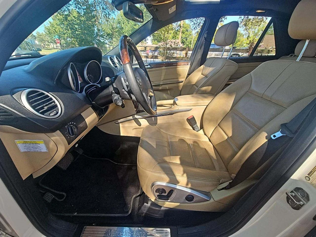 Mercedes-Benz ML 550 4MATIC* 5.5 388* ТОП СЪСТОЯНИЕ* - автомобили, коли, обяви за нови и употребявани 4