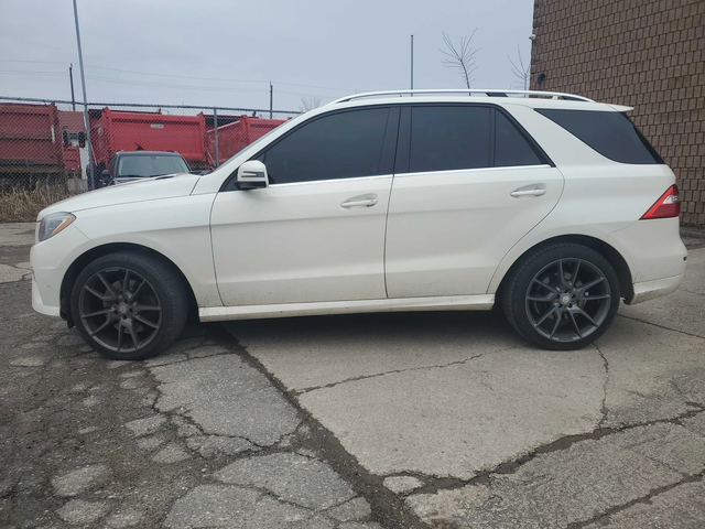 Mercedes-Benz ML 550 AMG PK/360/ПАНО/ПОДГРЕВ/М.ТОЧКА/ОБДУХ/ - автомобили, коли, обяви за нови и употребявани 3