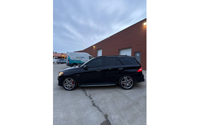 mercedes-benz-ml-63-amg - 1