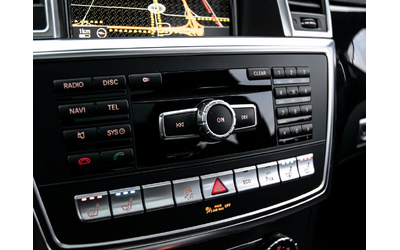 Mercedes-Benz ML 63 AMG AMG| NAV| PANOROOF| B.SPOT| LOADED| - автомобили, коли, обяви за нови и употребявани 11