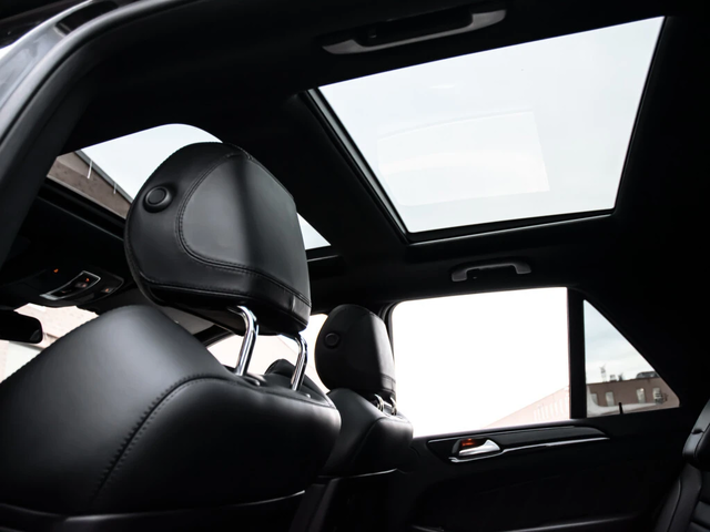 Mercedes-Benz ML 63 AMG AMG| NAV| PANOROOF| B.SPOT| LOADED| - автомобили, коли, обяви за нови и употребявани 15