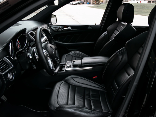 Mercedes-Benz ML 63 AMG AMG| NAV| PANOROOF| B.SPOT| LOADED| - автомобили, коли, обяви за нови и употребявани 8