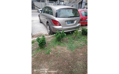 mercedes-benz-r-320 - 1