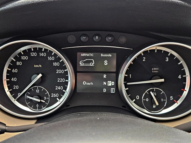 Mercedes-Benz R 350 AMG/4MAT/GERMANY/CAMERA/CAR PLAY/ПОДГРЕВ/AIRMAT/LI - автомобили, коли, обяви за нови и употребявани 9