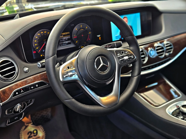 Mercedes-Benz S 350 L/AMG/4M/TVx3/DISTR/PANO/ВАКУУМ/ОБДУХ/AMBI/HUD/LIZ - автомобили, коли, обяви за нови и употребявани 9