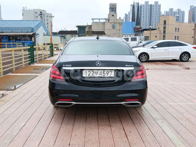 Mercedes-Benz S 350 * МАСАЖИ* ТЕЛЕВИЗОРИ* NIGHT VISION* 360 КАМЕРА* ОБ - автомобили, коли, обяви за нови и употребявани 4