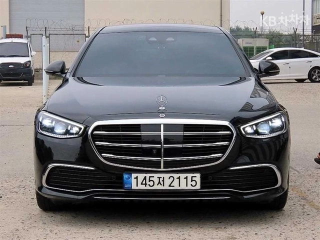 Mercedes-Benz S 350 - автомобили, коли, обяви за нови и употребявани 1